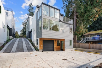 12011 36th Ave NE Unit B, Seattle, WA 98125