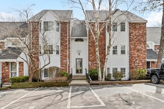 121 Tall Oaks Dr Unit E, South Weymouth, MA 02190
