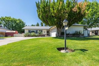 109 Juniper Rd, Big Pine, CA 93513