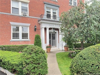 53 Prospect St Unit 200, Stamford, CT 06901