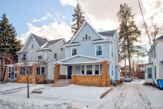 1060 Bates St SE, Grand Rapids, MI 49506