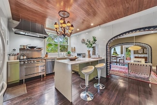 1301 SW 8th Ct, Fort Lauderdale, FL 33312