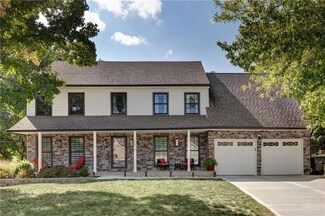 12470 S Ortega Dr, Olathe, KS 66062