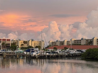 7930 Sun Island Dr S Unit 104, South Pasadena, FL 33707