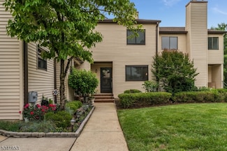 13 Cedar Ct, Flemington, NJ 08822
