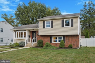 6 Albans Ave, Ewing, NJ 08618