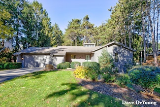 15877 Fendt Farm Rd, Holland, MI 49424