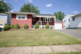 34 Creemer Ave, Iselin, NJ 08830