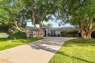 601 Prairie Lake Dr, Fern Park, FL 32730