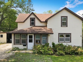 518 2nd St S, Waterville, MN 56096