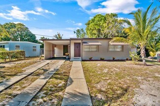 591 Oleander Rd, Lantana, FL 33462