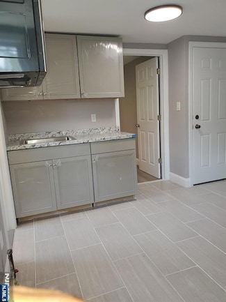 89 6th Ave, Clifton, NJ 07011