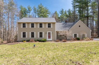 77 Wallace Rd, Goffstown, NH 03045
