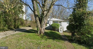 5711 Magnolia Ln, Falls Church, VA 22041