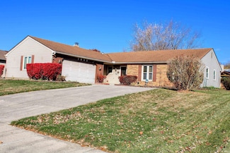 1811 Frenchmans Crossing, Fort Wayne, IN 46825