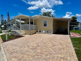3711 Yardarm Dr, Tampa, FL 33611
