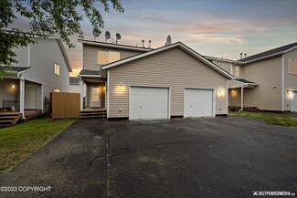 5561 Alora Loop Unit 17, Anchorage, AK 99504