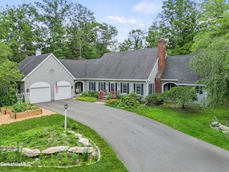 67 Dunmore Ct, Lenox, MA 01240