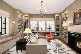 110 E 70th St, New York, NY 10021