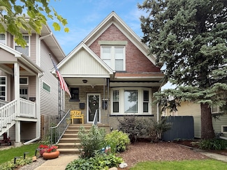 1140 S Harvey Ave, Oak Park, IL 60304