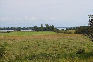 7652 State Route 12e, Three Mile Bay, NY 13693