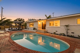 1019 Torole Cir, Vista, CA 92084