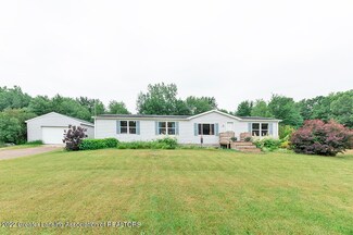 4840 Ballentine Rd, Bath, MI 48808