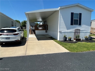4825 Snowdrift Ln, Zanesville, OH 43701