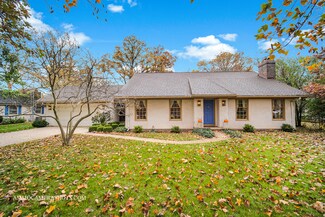 43W777 Nottingham Dr, Elburn, IL 60119