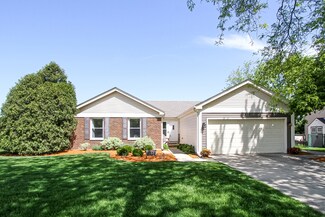 2220 Kensington Dr, Schaumburg, IL 60194