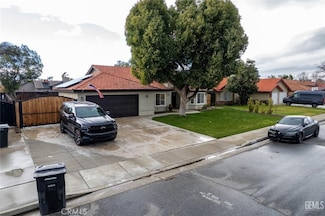 209 Manzanillo Dr, Bakersfield, CA 93314