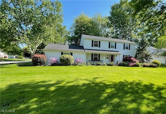 31155 Kimerly Dr, Bay Village, OH 44140