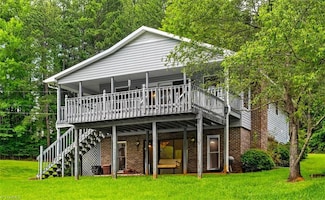 360 Fairway Shores Rd, Mount Gilead, NC 27306
