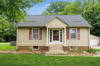 1250 NE 52nd Ave, Des Moines, IA 50313