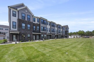 1404 Sadie Cir, New Brunswick, NJ 08901