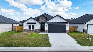 806 Beanka Dr, La Feria, TX 78559