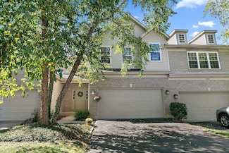 2728 Granite Ct, Crystal Lake, IL 60012