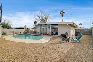 2496 Golfers St, Las Vegas, NV 89142