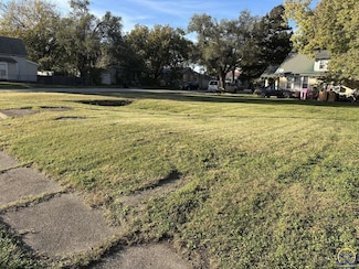 348 State St, Cottonwood Falls, KS 66845