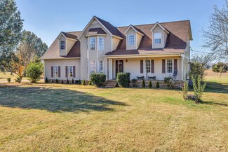 4412 Smiley Rd, Chapel Hill, TN 37034