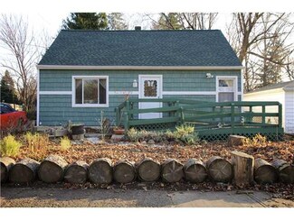 176 Crossfield Rd, Rochester, NY 14609