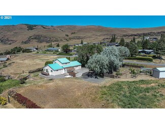 110 Elm St, Lyle, WA 98635