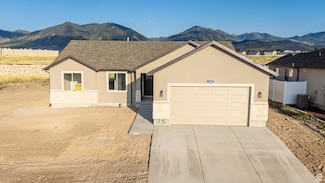 1182 N Berra Blvd, Tooele, UT 84074