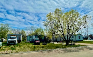 730 Utah St, Chinook, MT 59523