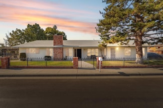 537 S 3rd St, Kerman, CA 93630