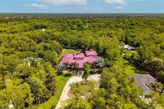 5181 Hickory Wood Dr, Naples, FL 34119