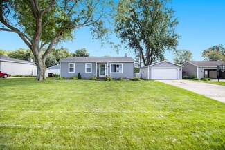 1023 Cranbrook Dr, Jackson, MI 49201