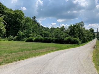 136 Old Lincoln Hwy W, Ligonier, PA 15658