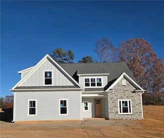 5021 Ashwood Forest Trail, Clemmons, NC 27012