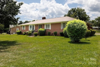 1447 Sullivan St, Rock Hill, SC 29730
